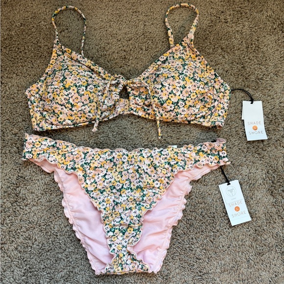 Shade & Shore Other - NWT!! Shade & Shore Floral Bikini Set - Pink and Green